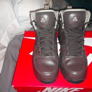 Nike ACG Manoa brown boots size 10.5